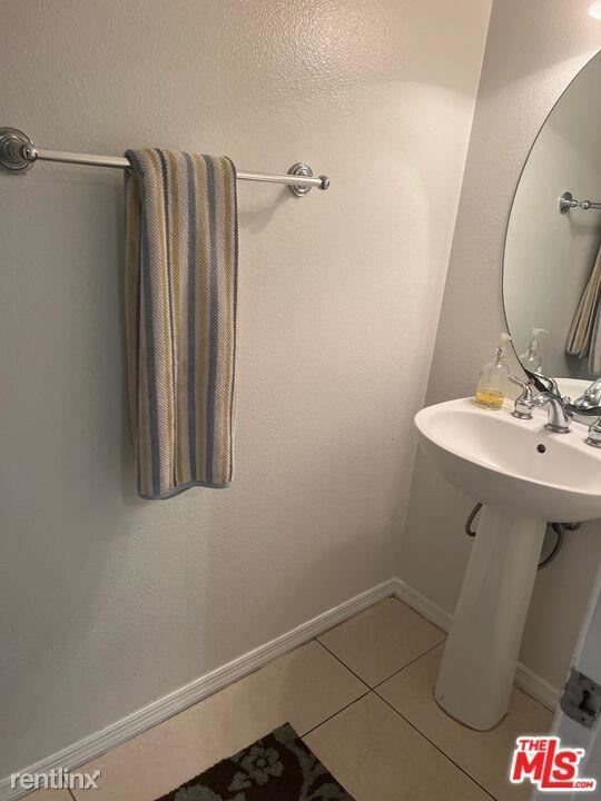Building Photo - 4 br, 3 bath House - 1059 Opal Way