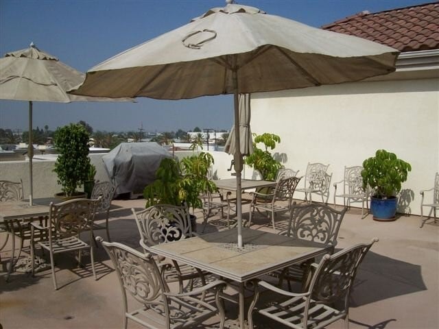 Building Photo - 125 N Montebello Blvd