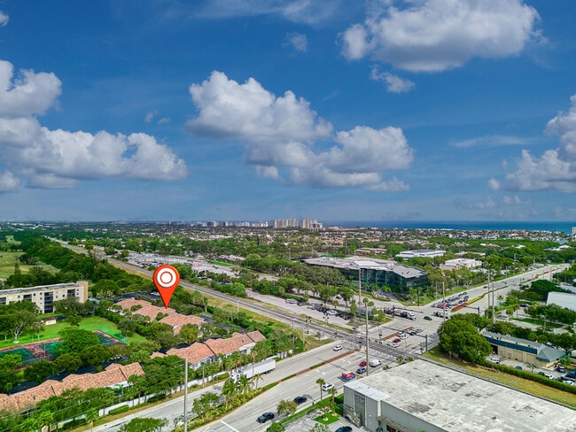 Foto del edificio - 5121 Sabal Gardens Ln