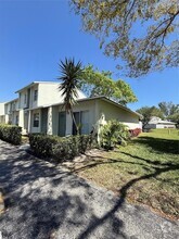 Building Photo - 873 Crystal Lake Dr