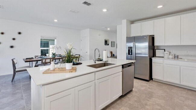 Foto del edificio - 149 Adventure Ave