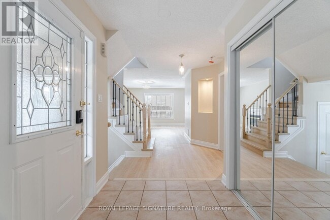 Building Photo - 3968 Oland Dr