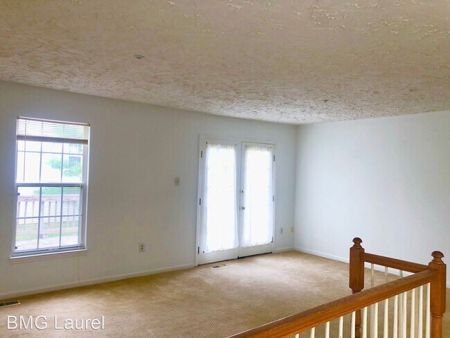 Building Photo - 3 br, 2.5 bath House - 18641 Clovercrest Cir