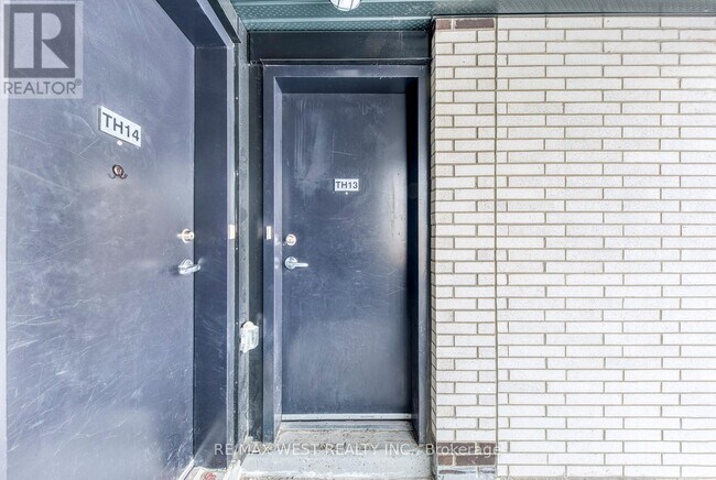 Building Photo - 10 Ed Clark Gdns