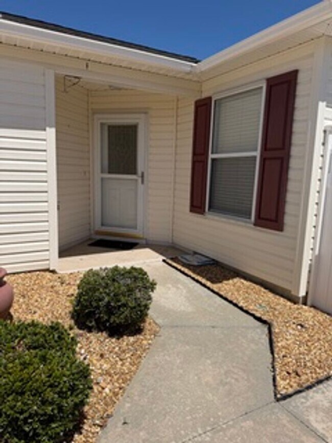 Building Photo - 8459 SE 177th Roleson Ln