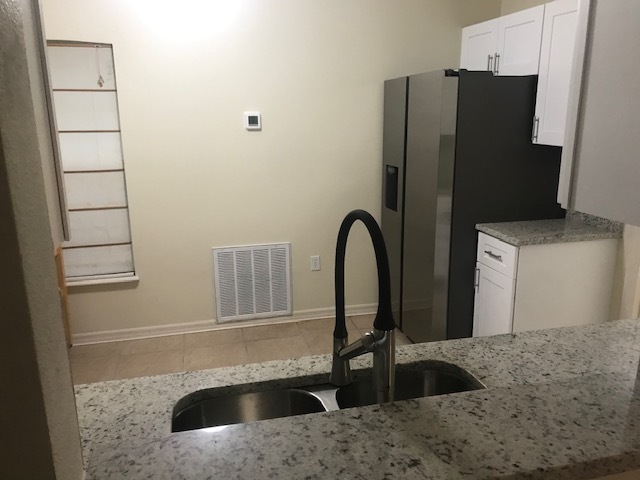 Kitchen - 4120 Newtonhall Dr