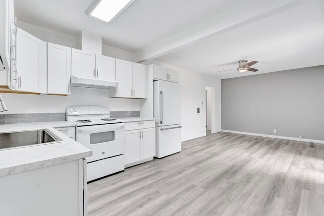 Foto del edificio - Palm View Village Hawthorne