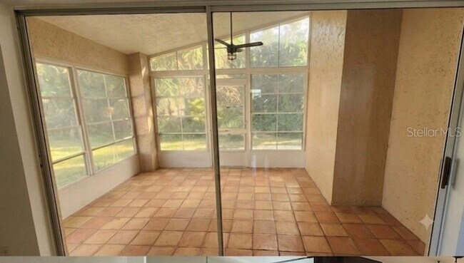 Foto del edificio - 4613 Barnacle Dr