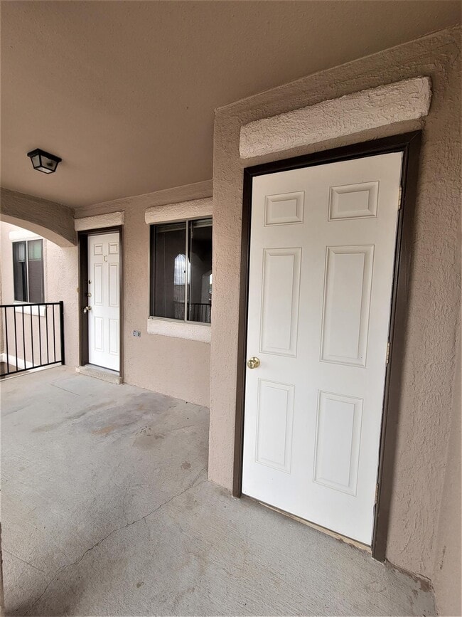 Building Photo - 11717 Desert Rain Ct