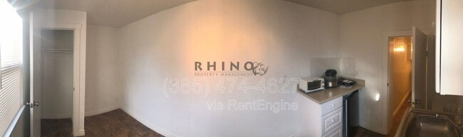 Building Photo - 2885 Van Buren Ave