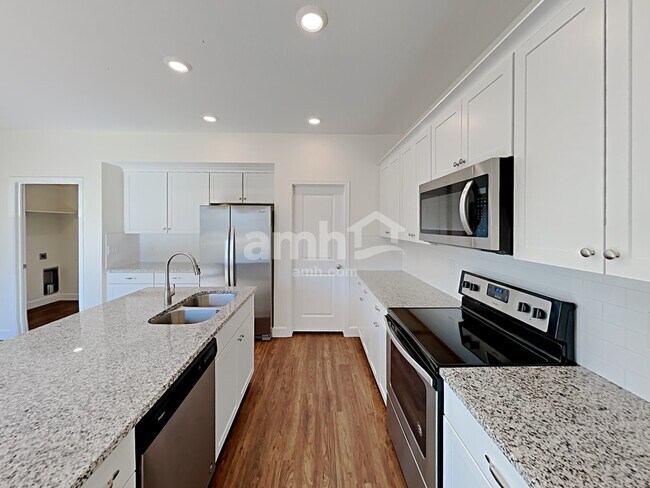 Building Photo - 2434 E Tumbleweed Road