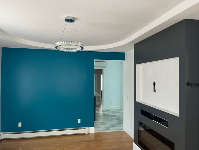 Living room - 96 Cleveland St