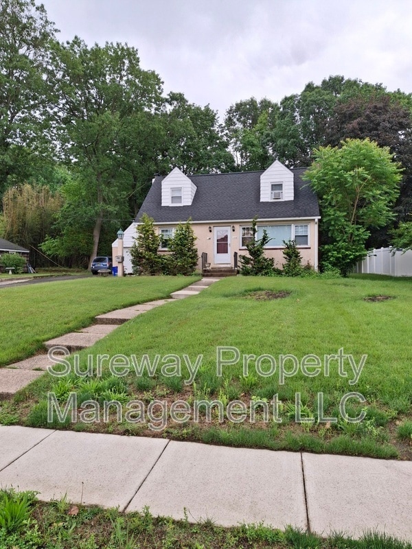 Foto principal - 2008 Maple Ave