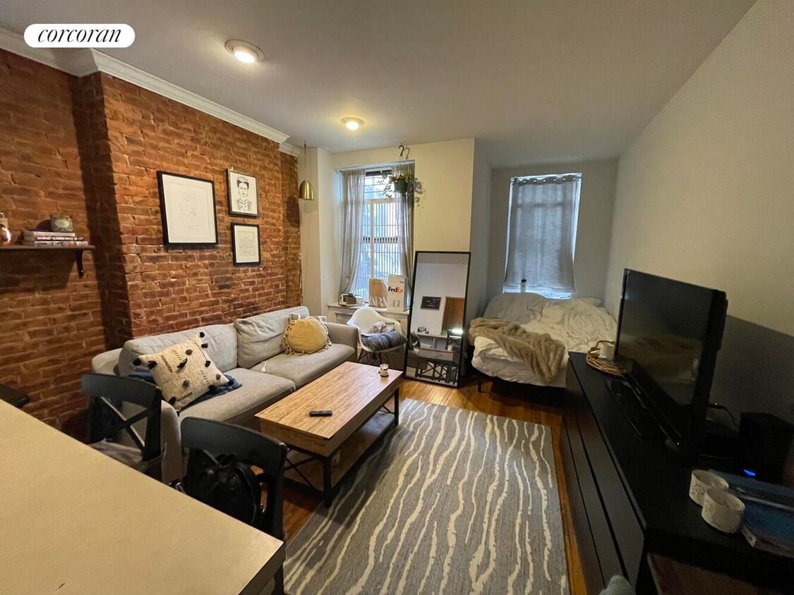 Foto principal - 1674 3rd Ave