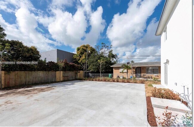 Building Photo - 10386 SW 173rd St