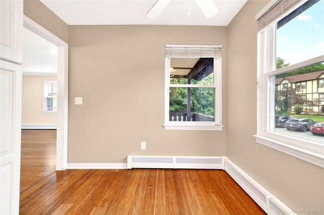 Building Photo - 972 Sierra Vista Ln