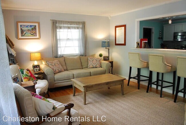 Foto del edificio - 3 br, 1.5 bath House - 6 Plainfield Dr