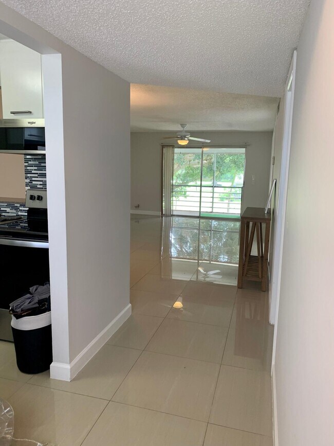 Building Photo - 2500 Fiore Way