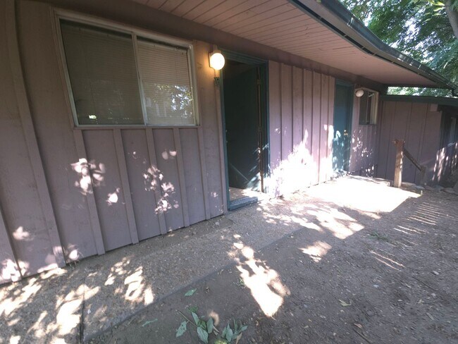 Foto del edificio - Quaint Studio On West Side of The Hill