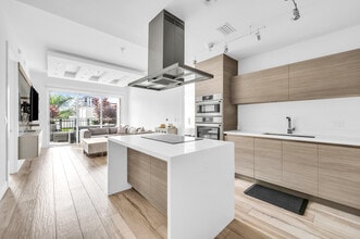 Building Photo - 155 E Boca Raton Rd