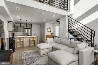 Building Photo - 2605 E Boston St