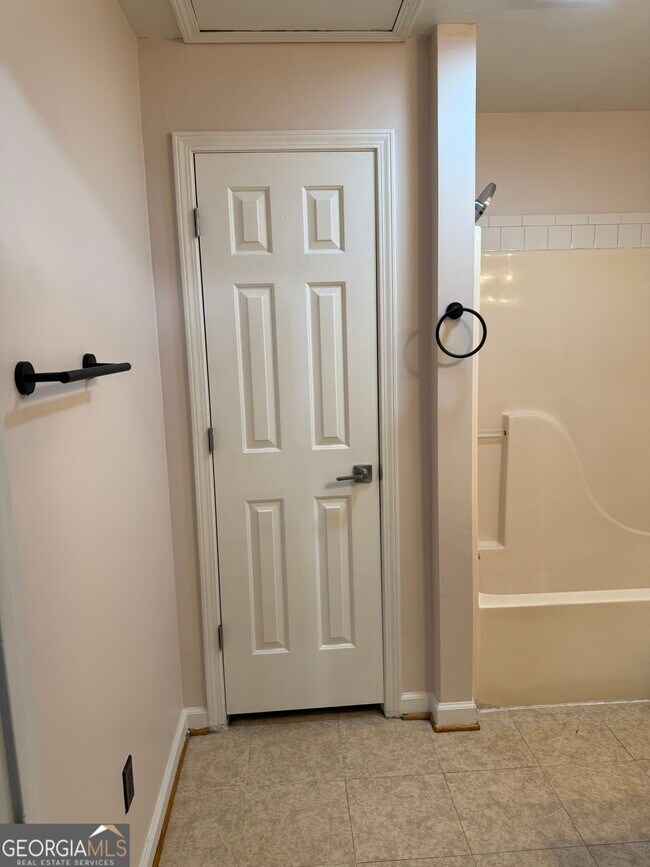 Foto del edificio - 1287 Hampton Locust Grove Rd