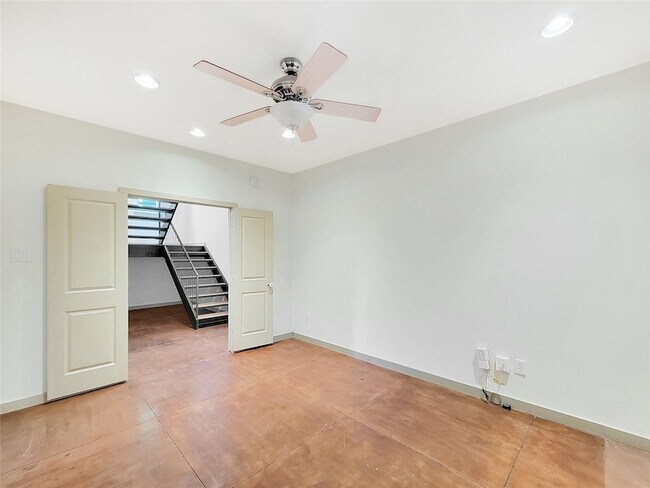 Photo - 321 E 20th St Apartment