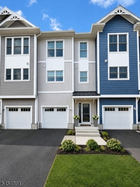 Building Photo - 9 Raritan Ave