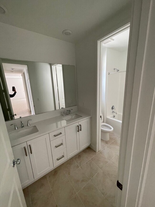 Foto del edificio - 3 Br/2bth -  GREAT PARK NEIGHBORHOOD - ONE STORY