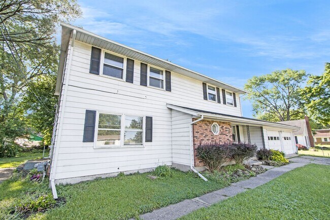 Building Photo - 3 br, 1.5 bath House - 822 Ashley Dr