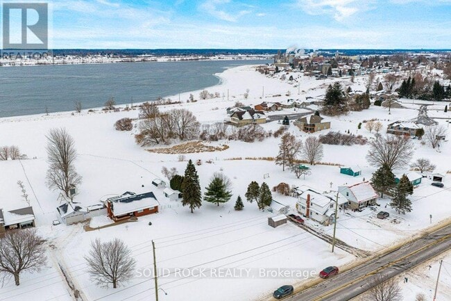 Building Photo - 231 County Rd 2