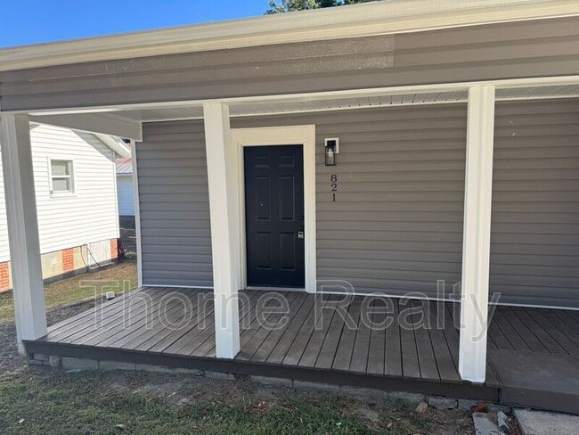 Building Photo - 821 Belleview Ave