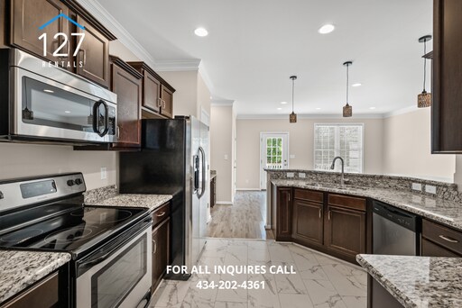 Foto del edificio - Luxury Townhome for Rent in Timberlake – 4...