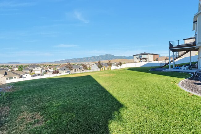 Building Photo - 2346 Patriot Dr