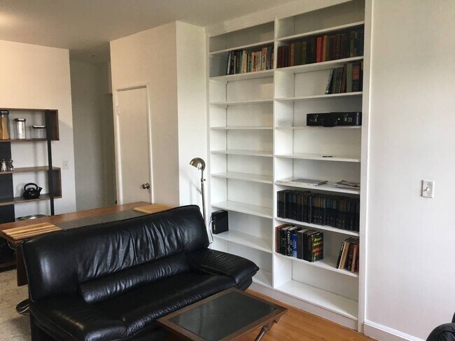 Foto del edificio - 445 Beacon St