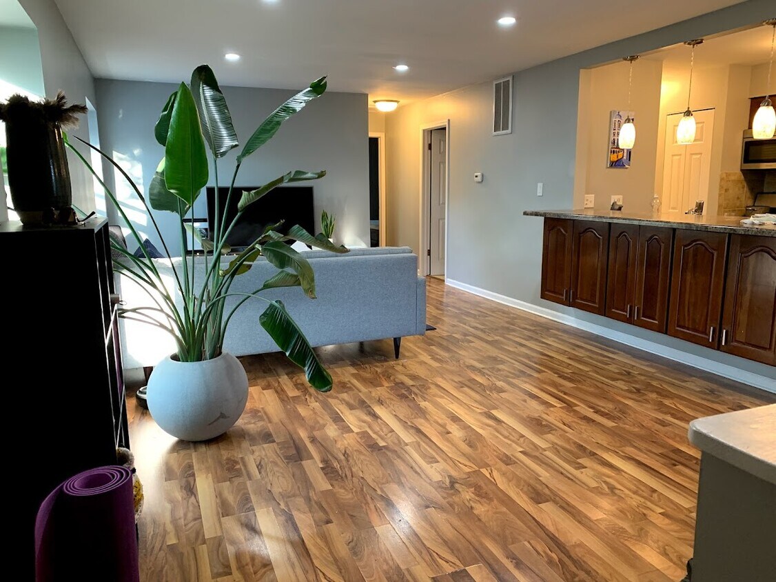 Foto principal - 1140 Inverrary Ln