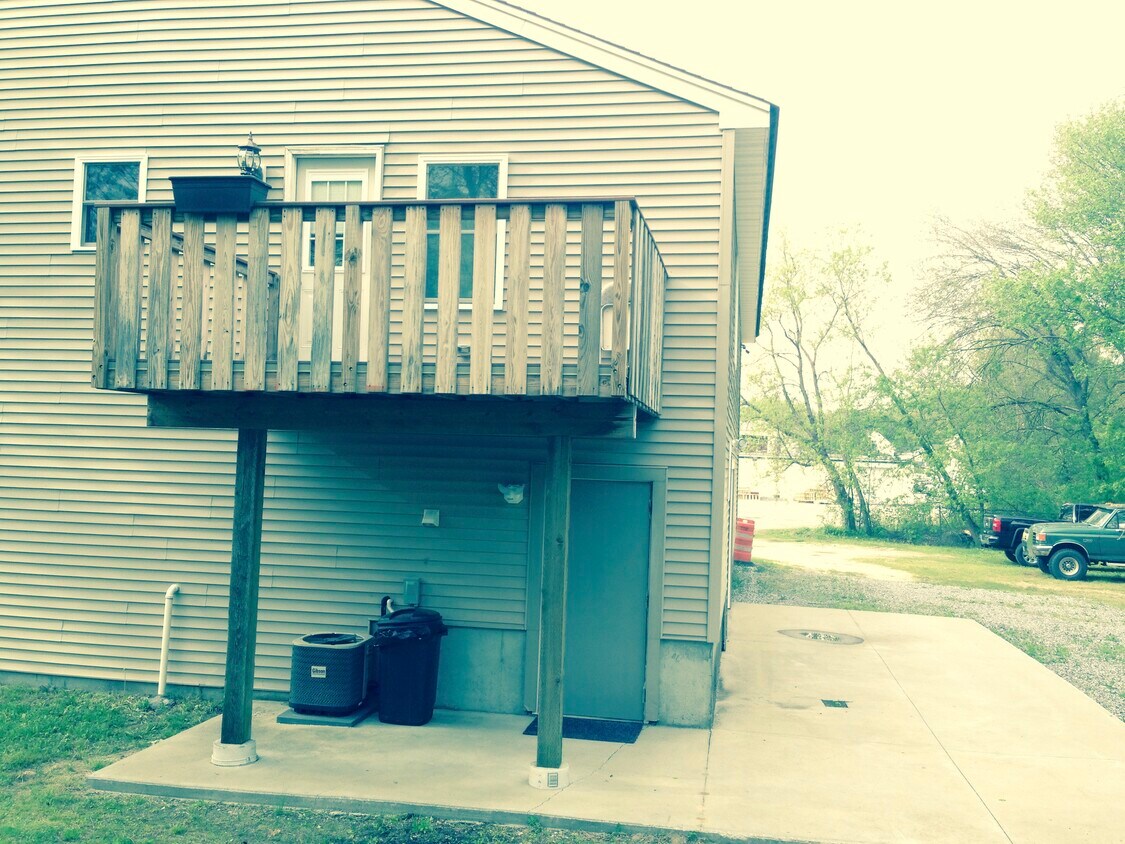 95 Coolidge Ave Unit 1