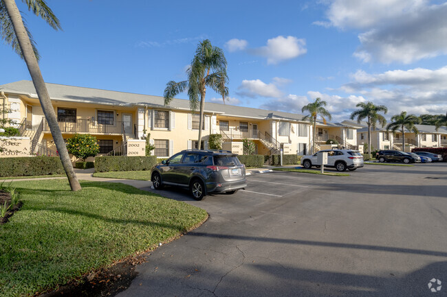 Building Photo - Keystone Condo