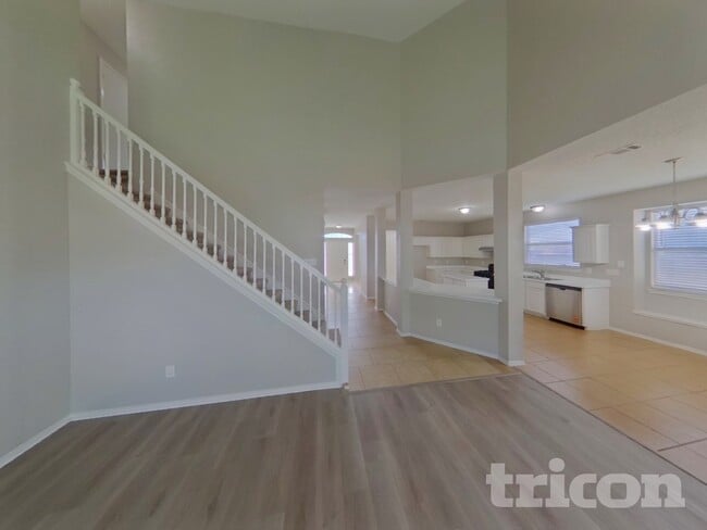 Building Photo - 1626 Rancho Dr