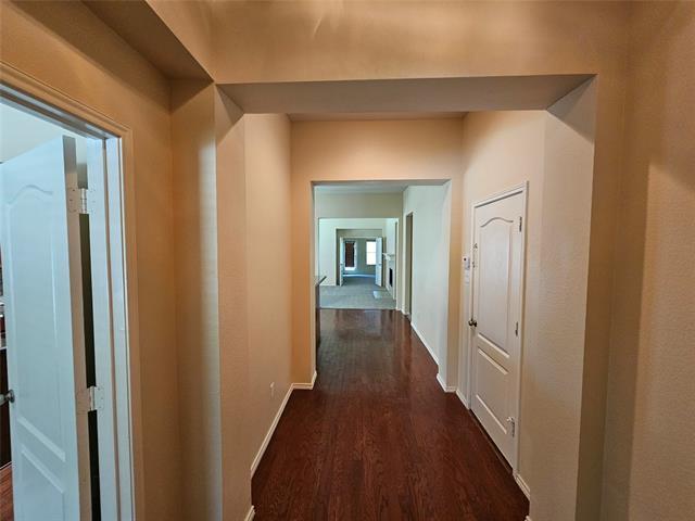 Building Photo - 2887 S Serrano