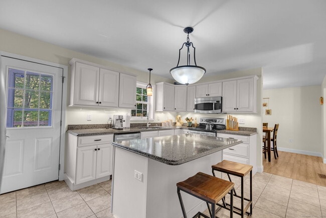 Foto del edificio - 943 Mt Vernon Rd