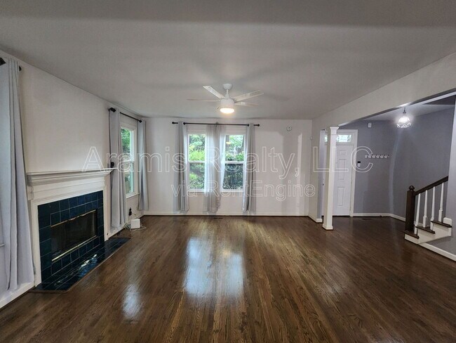 Foto del edificio - 613 Home Avenue SE