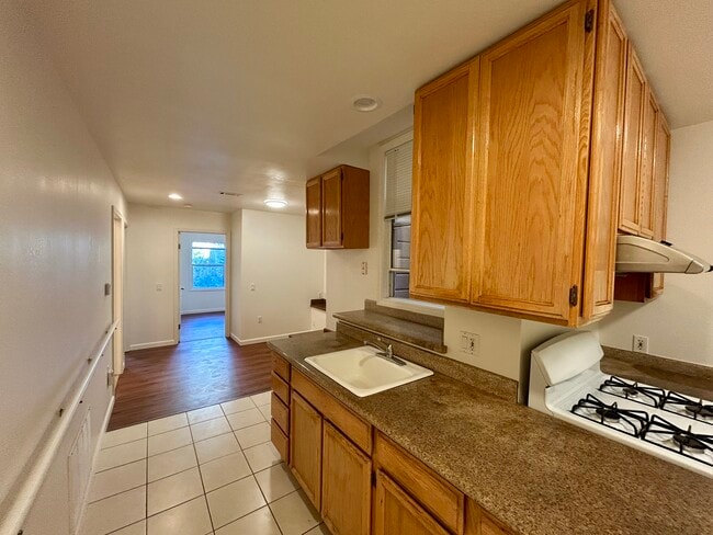 Photo - 1334A Broadway- Apartment