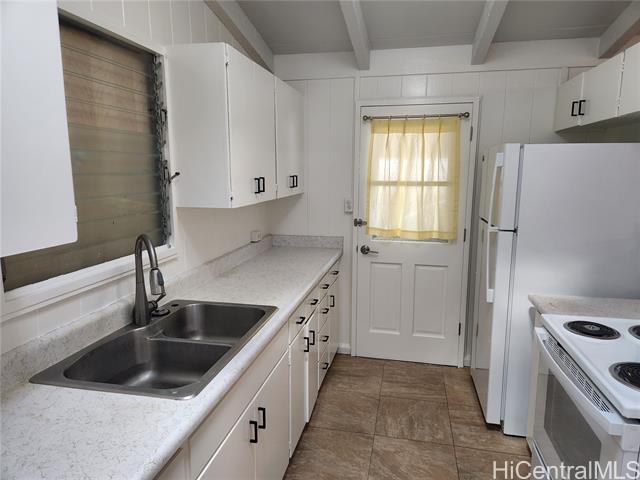 Building Photo - 99-579-579 Ulune St