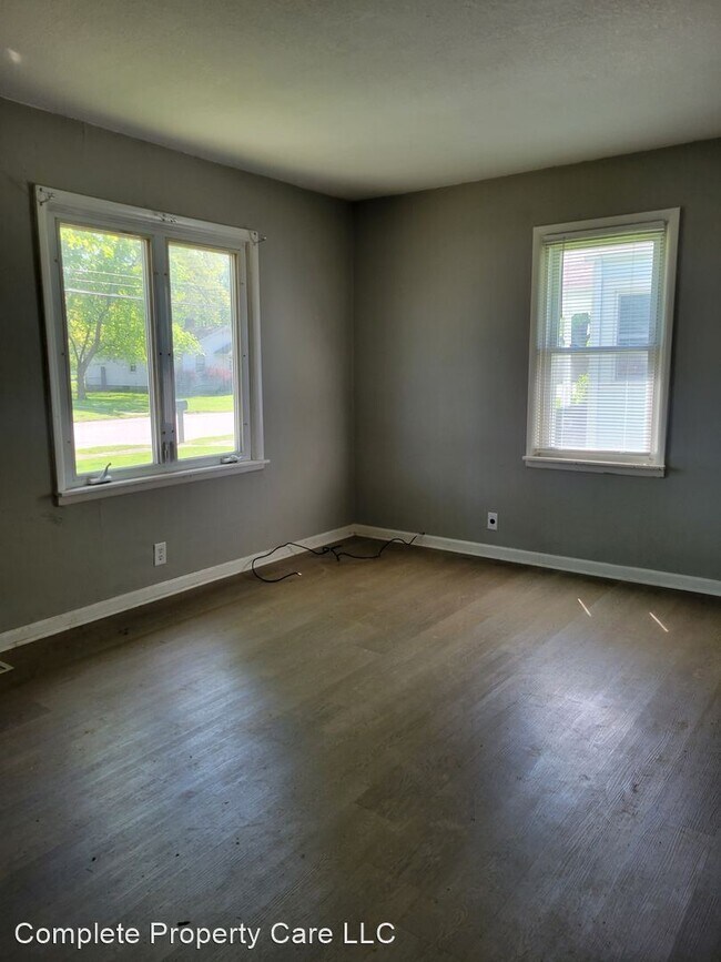 Foto del edificio - 2 br, 1 bath House - 2406 E 8th St