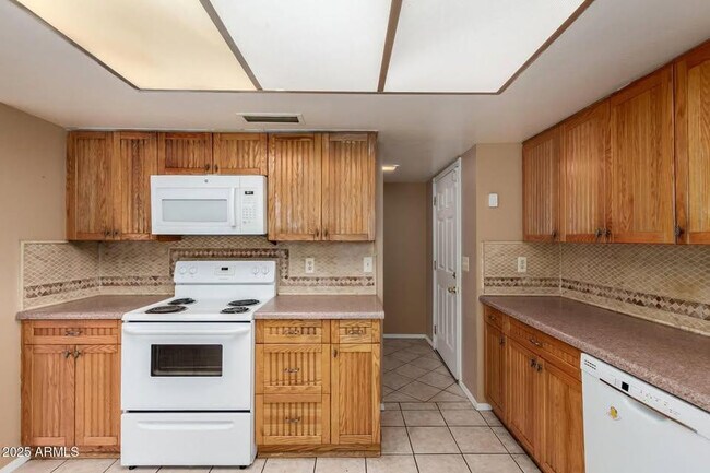Foto del edificio - 14814 N 24th Dr