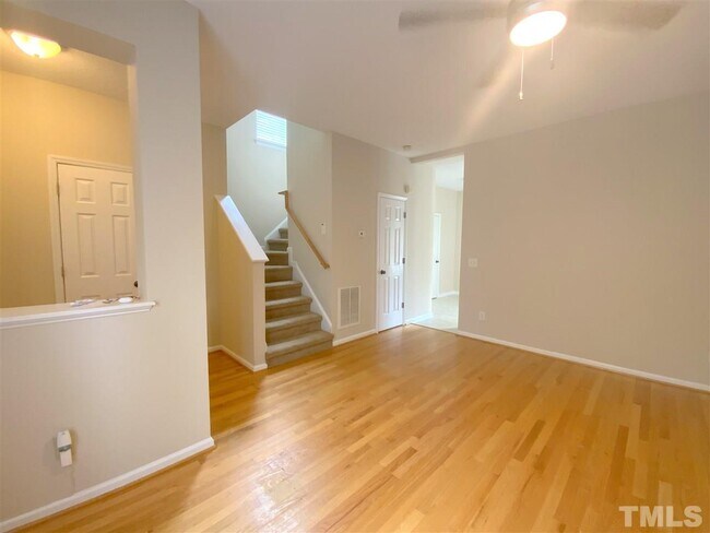 Foto del edificio - 562 E Martin St