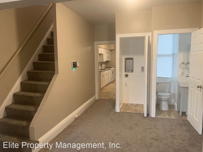 Building Photo - 5 br, 1.5 bath House - 525 E. Philadelphia...