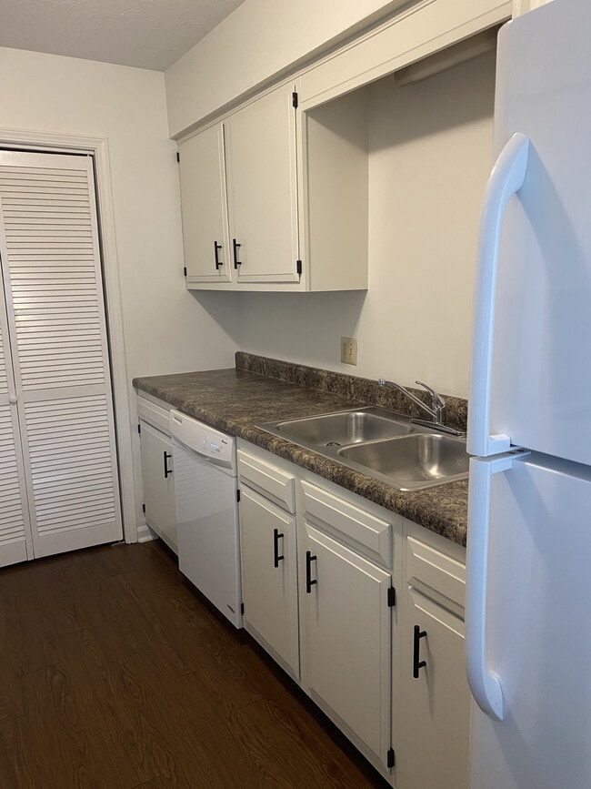 Building Photo - 514 Deer Lick Pl