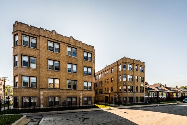 Foto del edificio - 7701 S Stewart